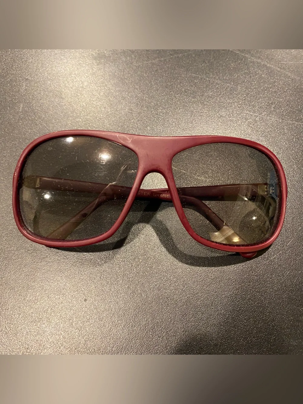 70s 80s Foster Grant Burgundy Plastic Frame Oversized Men’s Sunglasses Vintage